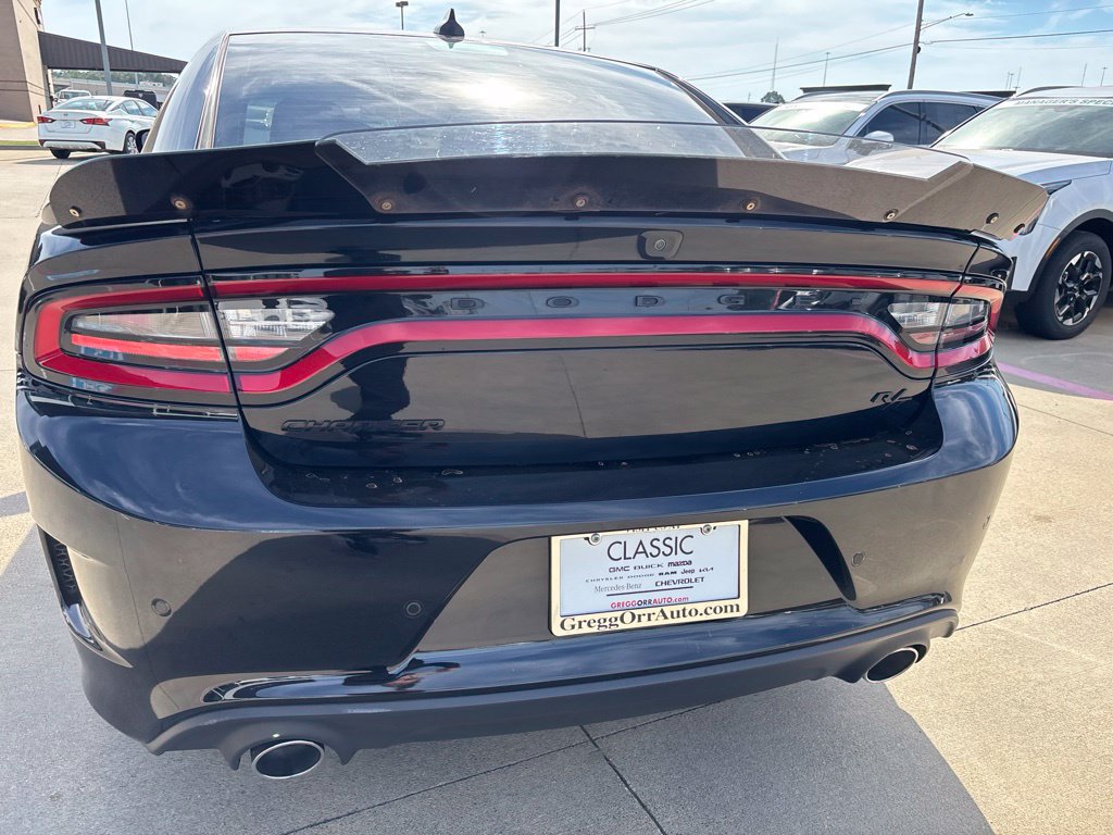 Used 2022 Dodge Charger R/T w/ Blacktop Package RWD image 7