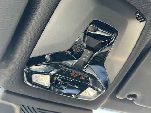 New 2026 BMW X1 xDrive28i w/ Technology Package image 28