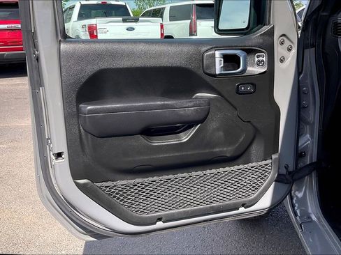 Used 2022 Jeep Wrangler Unlimited Sport image 22