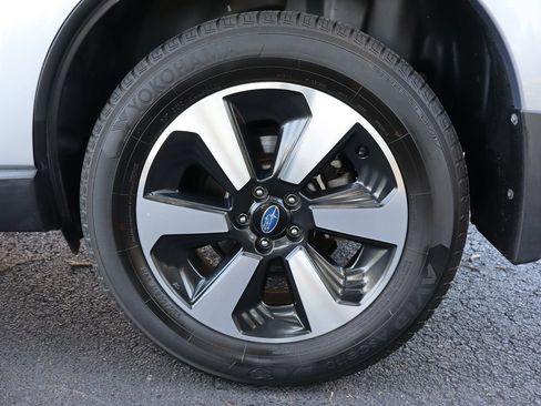 Used 2017 Subaru Forester 2.5i Premium w/ All-Weather Package AWD/4WD image 42