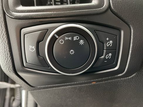 Used 2017 Ford Focus SE image 22