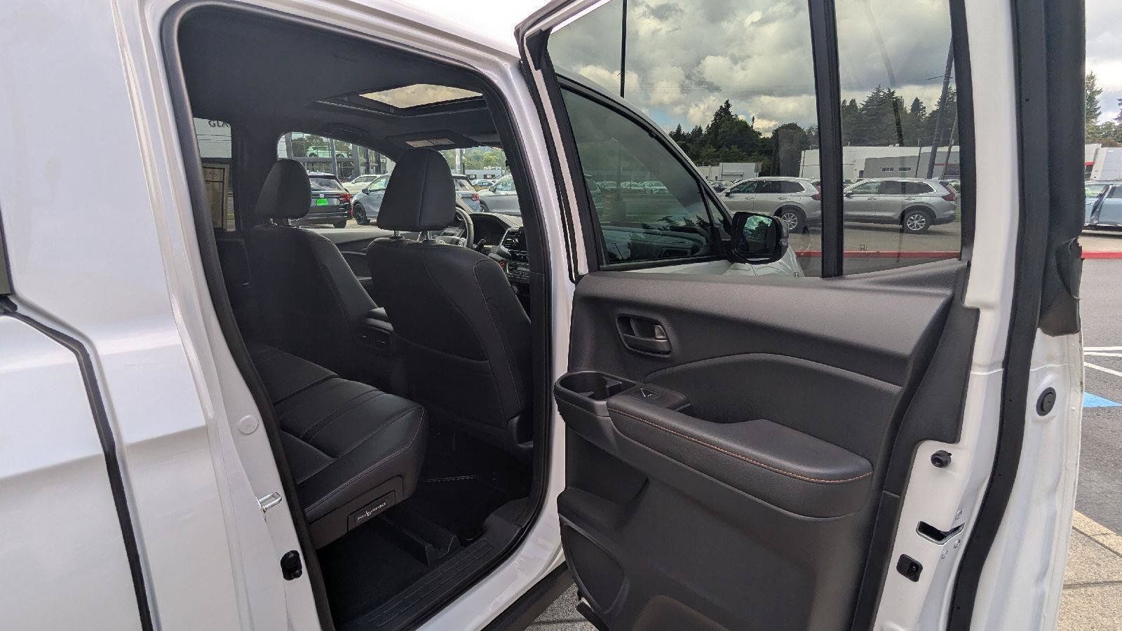 Used 2024 Honda Ridgeline TrailSport image 16