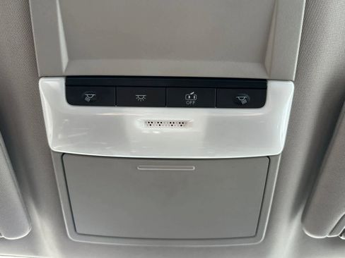 Used 2024 Nissan Altima 2.5 SV FWD image 30