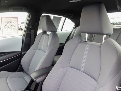 Certified 2024 Toyota Corolla SE image 29