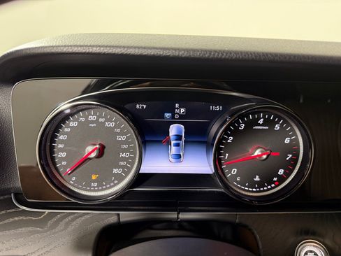 Used 2017 Mercedes-Benz E 300 4MATIC image 21