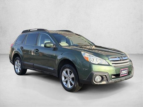 Used 2014 Subaru Outback 2.5i Premium image 3