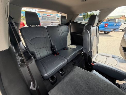 Used 2020 Buick Enclave Essence AWD/4WD image 21