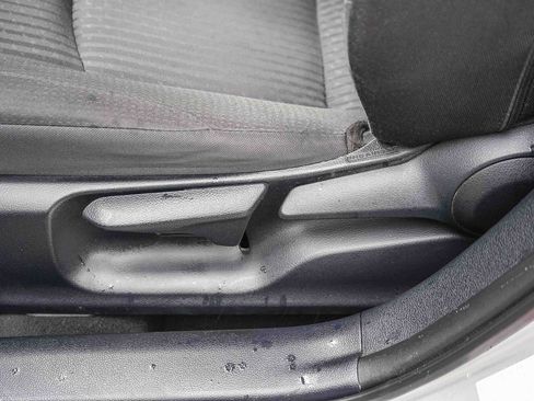 Used 2016 Toyota Prius Two w/ Preferred Accessory Package FWD image 20