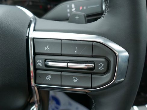 New 2026 GMC Terrain Denali w/ LPO, Black Badging Package image 21