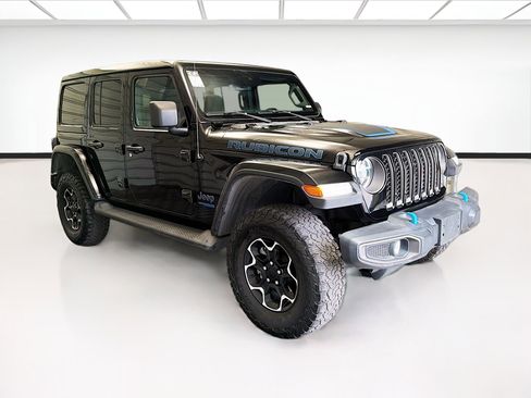 Used 2022 Jeep Wrangler Unlimited Rubicon 4xe w/ Cold Weather Group AWD/4WD image 3