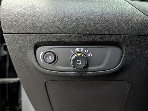 Used 2025 Buick Encore GX Preferred image 18