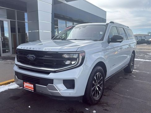 Used 2025 Ford Expedition Max Platinum image 9