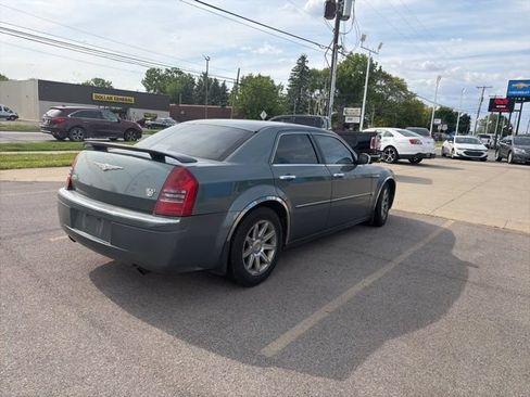 Used 2005 Chrysler 300 C w/ Sound Group II RWD image 5