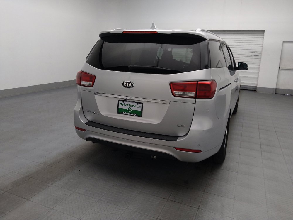 Used 2017 Kia Sedona LX w/ LX Essentials Premium Package FWD image 7