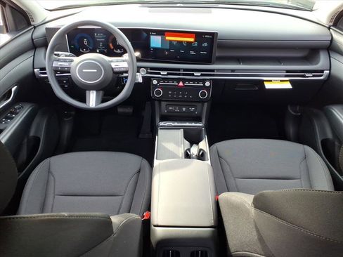 New 2026 Hyundai Tucson Blue SE image 7