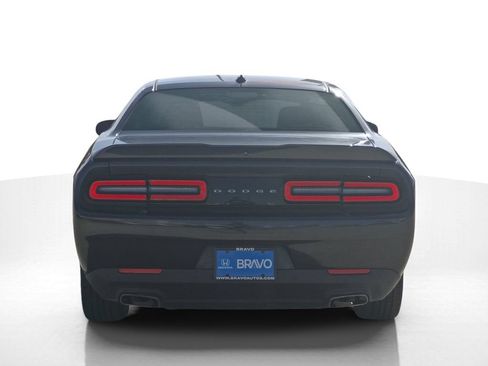 Used 2016 Dodge Challenger SXT Plus RWD image 8