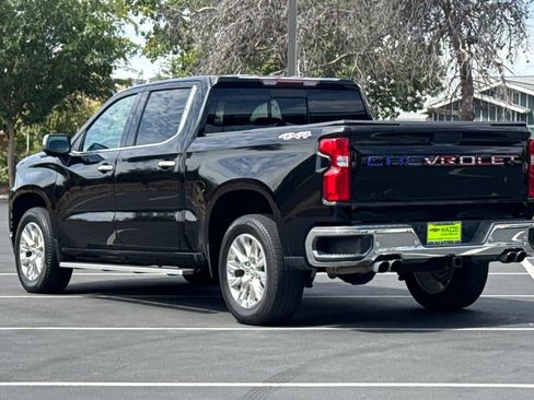 Used 2022 Chevrolet Silverado 1500 LTZ w/ LTZ Premium Package AWD/4WD image 3