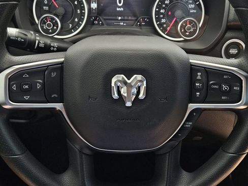 New 2026 RAM 1500 Express AWD/4WD image 22