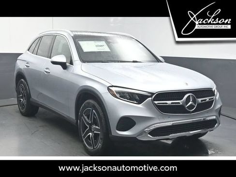 Used 2026 Mercedes-Benz GLC 300 image 1