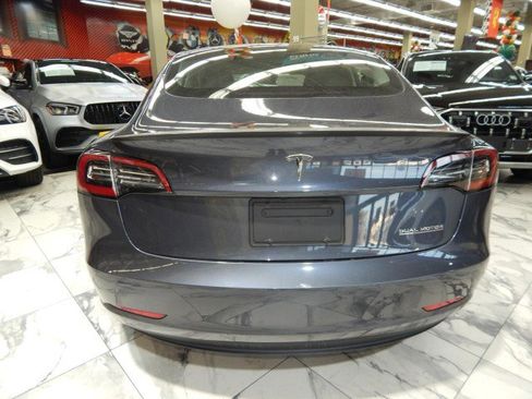 Used 2023 Tesla Model 3 Performance image 5