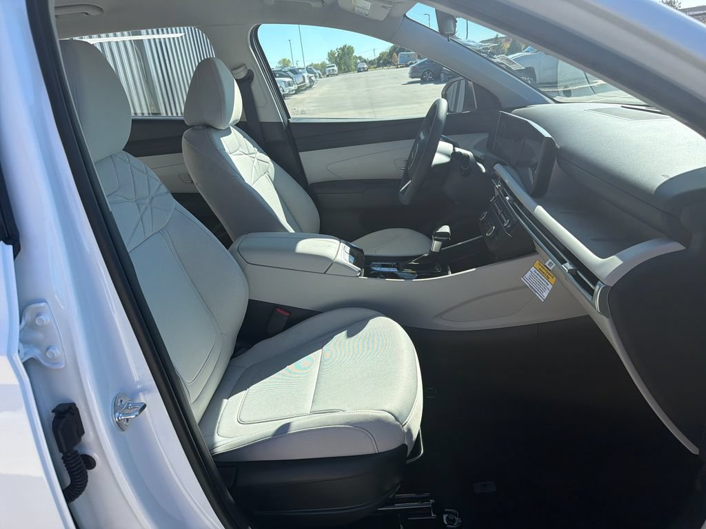 New 2026 Hyundai Tucson SE FWD image 35