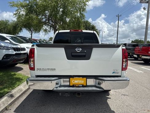 Used 2019 Nissan Frontier SV RWD image 6