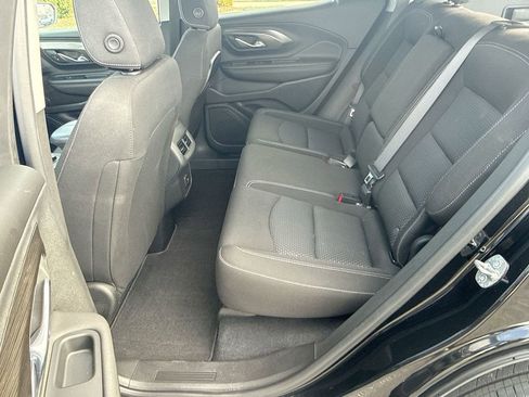 Used 2022 GMC Terrain SLE w/ Driver Convenience Package image 10