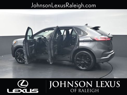 Used 2022 Ford Edge SE w/ Black Appearance Package image 28