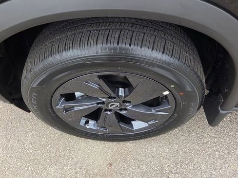 New 2026 Nissan Rogue SV FWD image 17