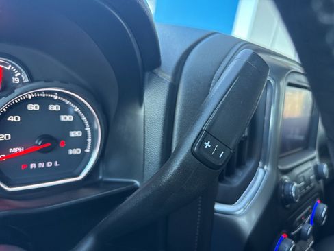 Used 2022 Chevrolet Silverado 1500 LT Trail Boss w/ Convenience Package II image 35