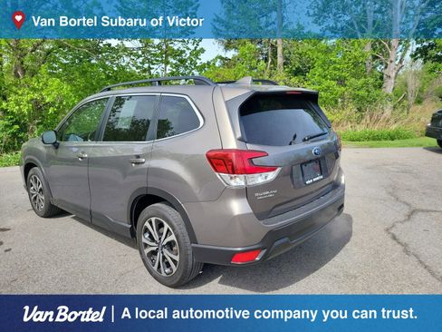 Used 2019 Subaru Forester Limited AWD/4WD image 3
