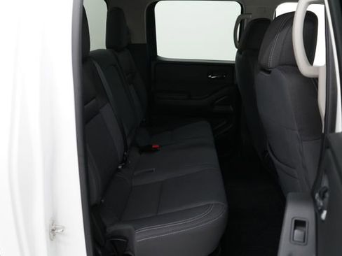 Used 2024 Nissan Frontier SV AWD/4WD image 44
