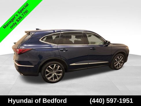 Used 2023 Acura MDX SH-AWD w/ Technology Package image 4