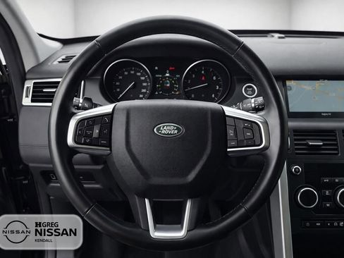 Used 2018 Land Rover Discovery Sport SE AWD/4WD image 8