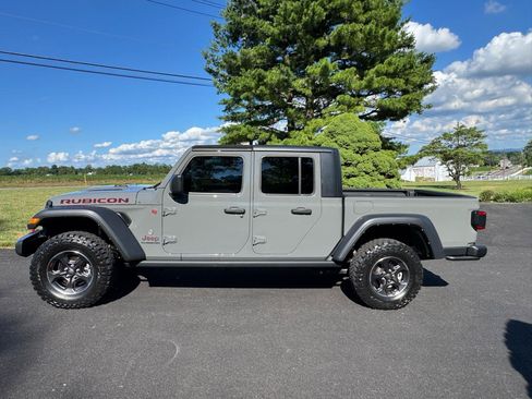 Used 2022 Jeep Gladiator Rubicon w/ LED Lighting Group AWD/4WD image 3