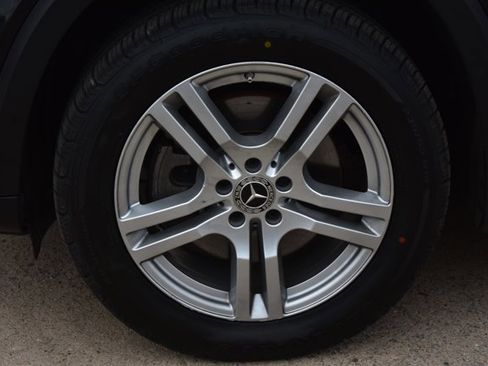 Used 2021 Mercedes-Benz GLB 250 image 10