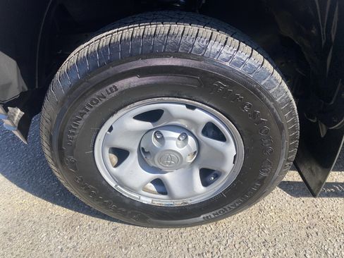 Used 2021 Toyota Tacoma SR AWD/4WD image 27
