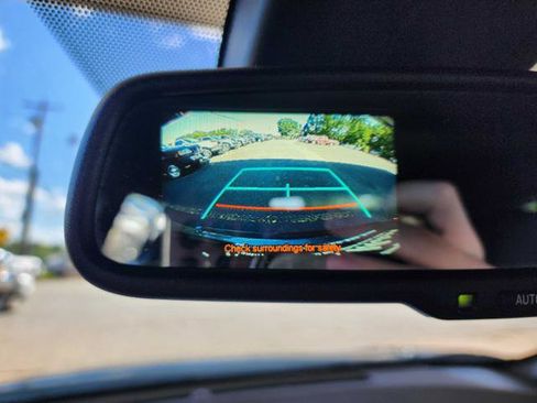 Used 2018 Toyota C-HR XLE FWD image 21