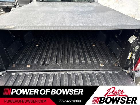 Used 2018 Toyota Tacoma SR image 12