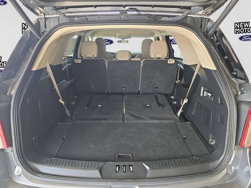 Used 2022 Ford Explorer 4WD image 16