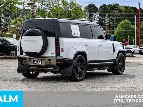 Used 2022 Land Rover Defender 110 X-Dynamic SE AWD/4WD image 6