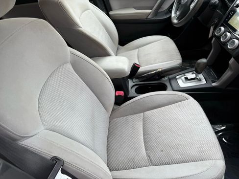 Used 2016 Subaru Forester 2.5i Premium image 11