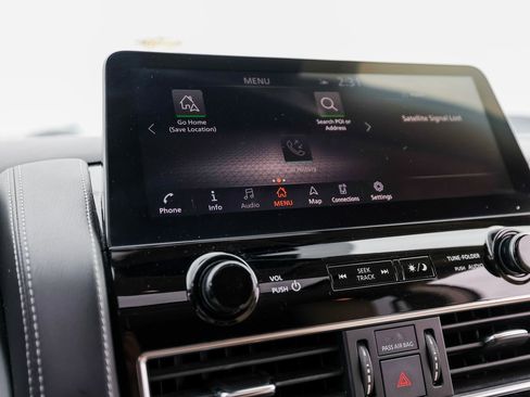 Used 2021 Nissan Armada SL image 19