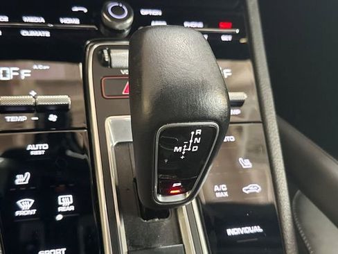 Used 2019 Porsche Cayenne AWD/4WD image 26