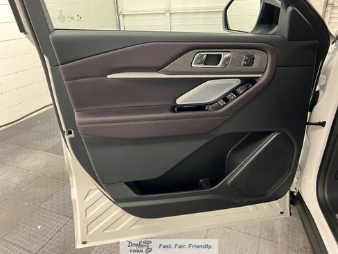 New 2026 Ford Explorer Platinum RWD image 21