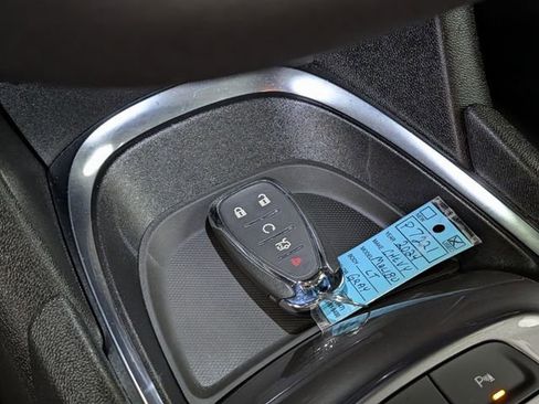 Used 2024 Chevrolet Malibu LT image 24