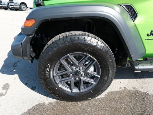 New 2026 Jeep Wrangler Sport AWD/4WD image 13