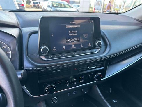 Certified 2023 Nissan Rogue S image 28