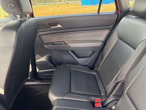 Used 2022 Volkswagen Atlas Cross Sport SE FWD image 44