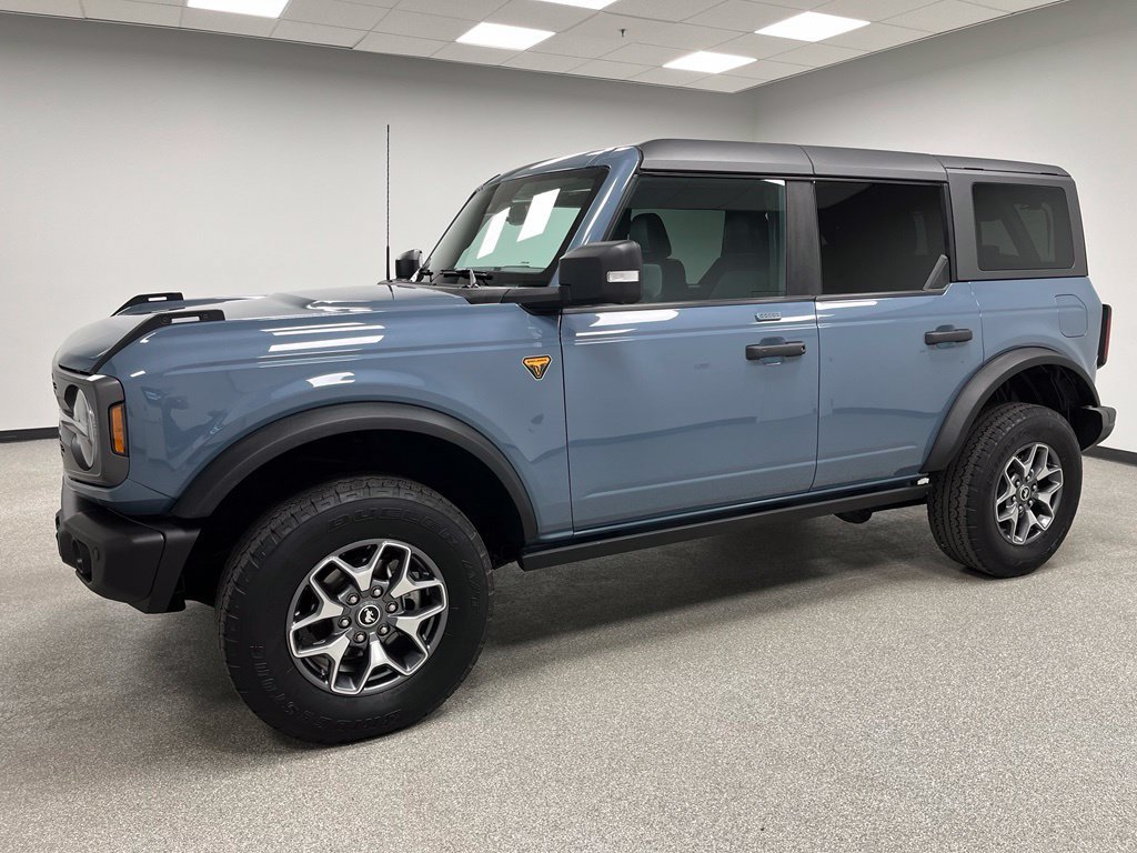 Used 2023 Ford Bronco Badlands AWD/4WD image 6